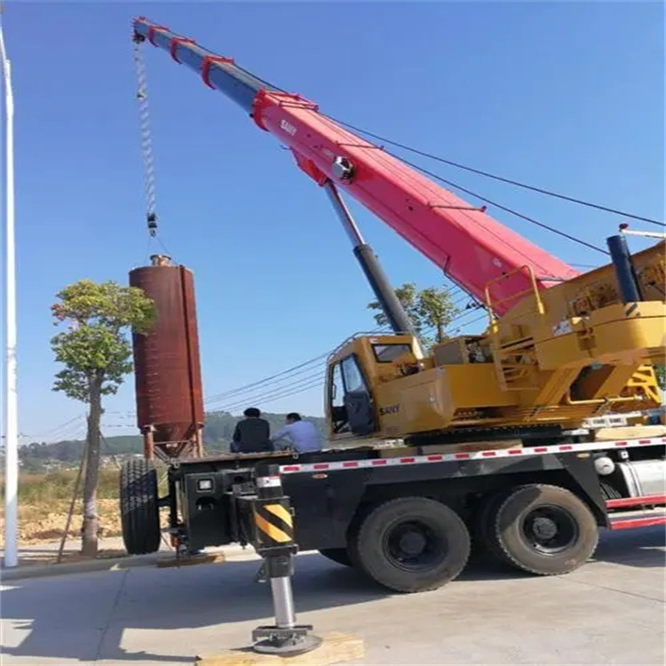 常州金坛专业吊车租赁多少钱